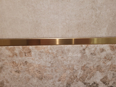 Płaskownik jasnozłoty mat 240 cm Płaskownik jasnozłoty mat 240 cm